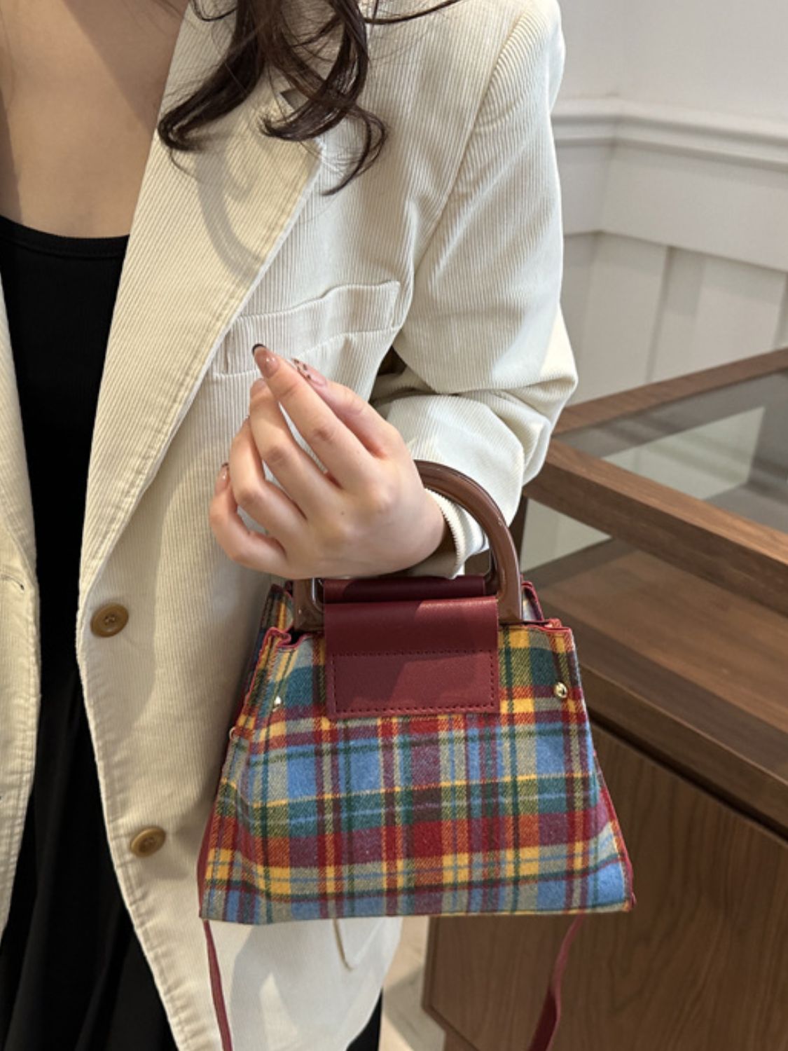 Contrast Plaid Trapezoid Shape Crossbody Bag | Trending Crossbody Bags | Fall Fashion